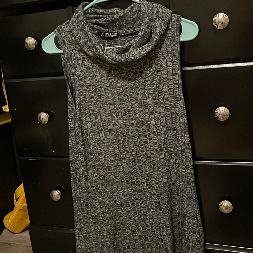 Cut off sweater